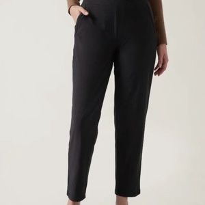 Athleta black lined Brooklyn pants 8T